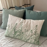 Pack 4 almohadones 1 selva verdes y 3 color 